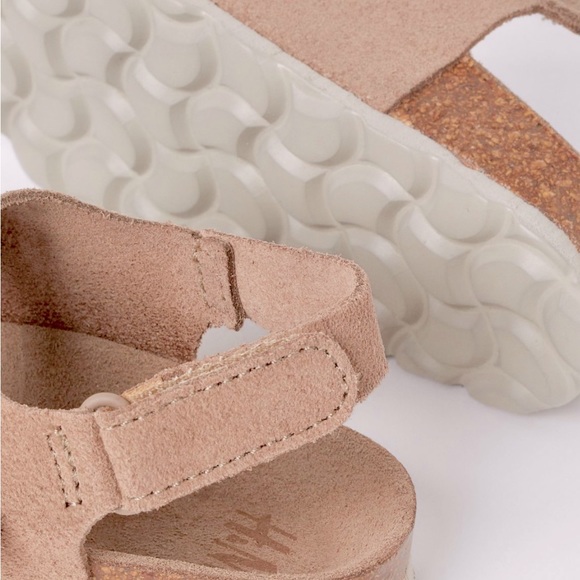 H&M Kids Brown Suede Buckle-Up Sandals SIZE EU 30/AU 11.5 $7 (RRP $20)Worn Once. - Picture 6 of 7